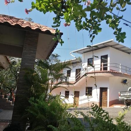 Hotel El Pez Dorado Río Dulce Exterior foto
