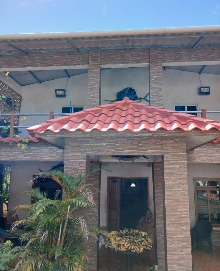 Hotel El Pez Dorado Río Dulce Exterior foto